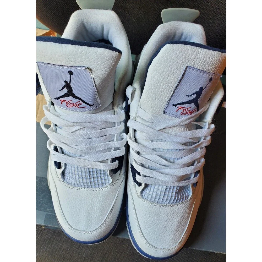 Jordan 4 Retro Midnight Navy. Size 10